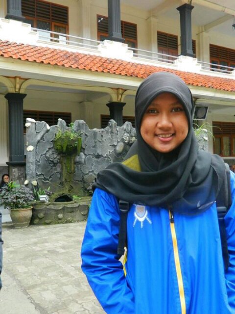 coach'12  --)----- | terus belajar berusaha berdoa dan bersabar :D