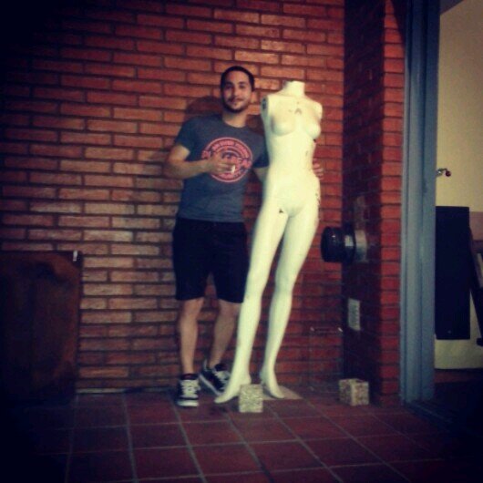 Historiador de profesión, amante de la filosofía y la psicología, apasionado deconstructor de lo que llamamos realidades. Mi Blog:http://t.co/XJpPzp4yth