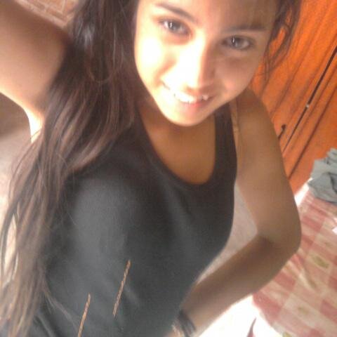 seguime y te sigo! Valee!♥ Bss