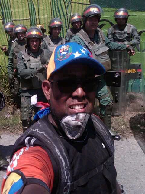 Soldado de DiosCrístoMaria Proyectista Autocad-Motorizado de Chavez y Nicolás. Mi amor la Patria, mi familia, mi comunidad, todos somos Venezuela