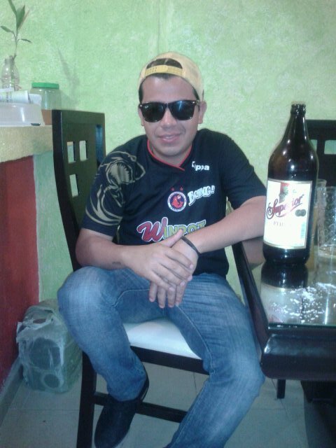 La FELICIDAD es una forma de vida,y el amor es esencial para vivir.