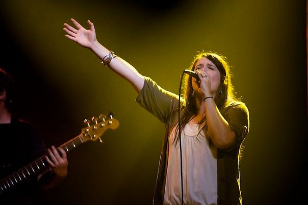 Wife to @colorofa and mother to 3 // Passionate about Jesus // For booking information email Melissahowmusic@gmail.com