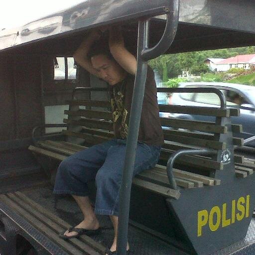 Ber-Tuhan..Orang Indonesia..MOSC (Manguni Open Source Community)..supporter IGOS..Relawan TIK SULUT..FATEK UNIMA..tukang oprek something !!!!!