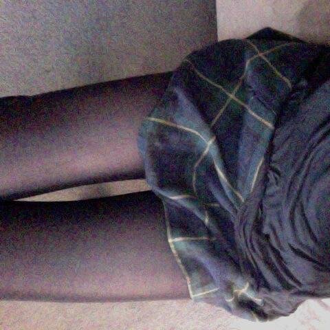 im a fat piece of shit & i cry a lot / avi is me / height: 5'5 / ugw: 90   http://t.co/gjK70stUQP