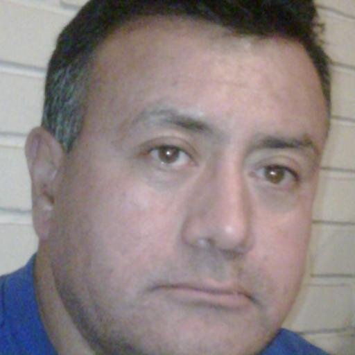 Nacido en Iquique, Chile.

Administrador de Empresas.