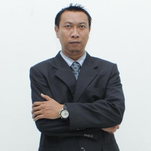 ayah_adhiie's profile picture. 