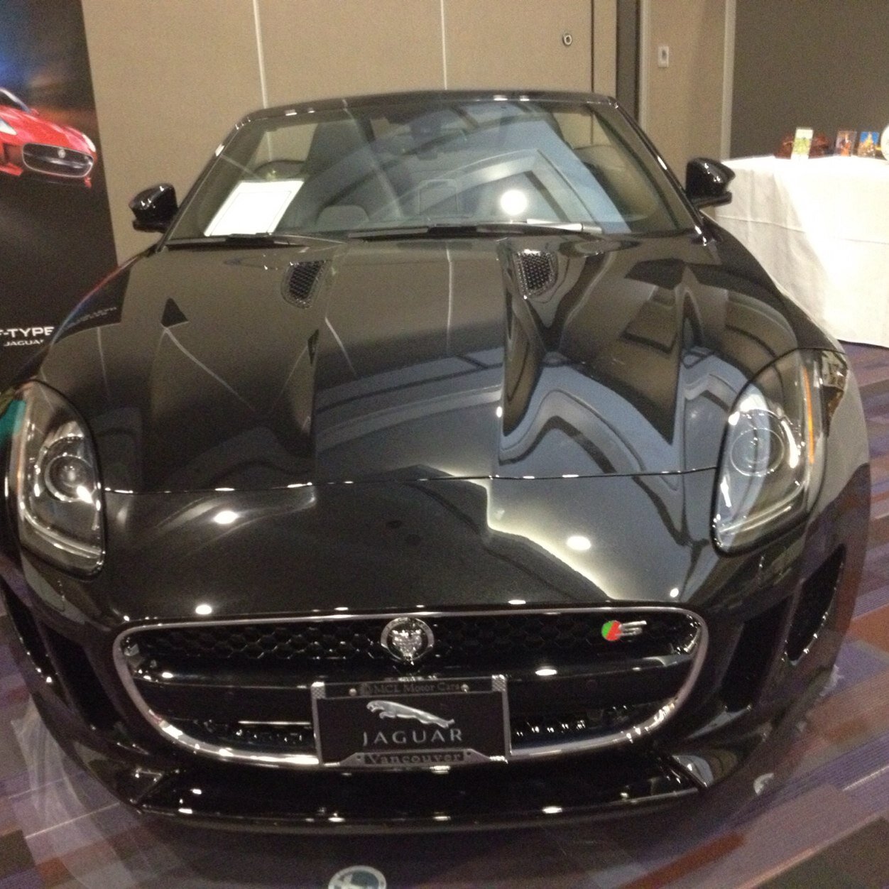 riptonh's profile picture. 