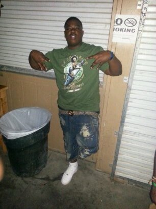 JUST A YOUNG NIGGA TRYNA MAKE A million