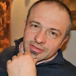 dariotomich's profile picture. 