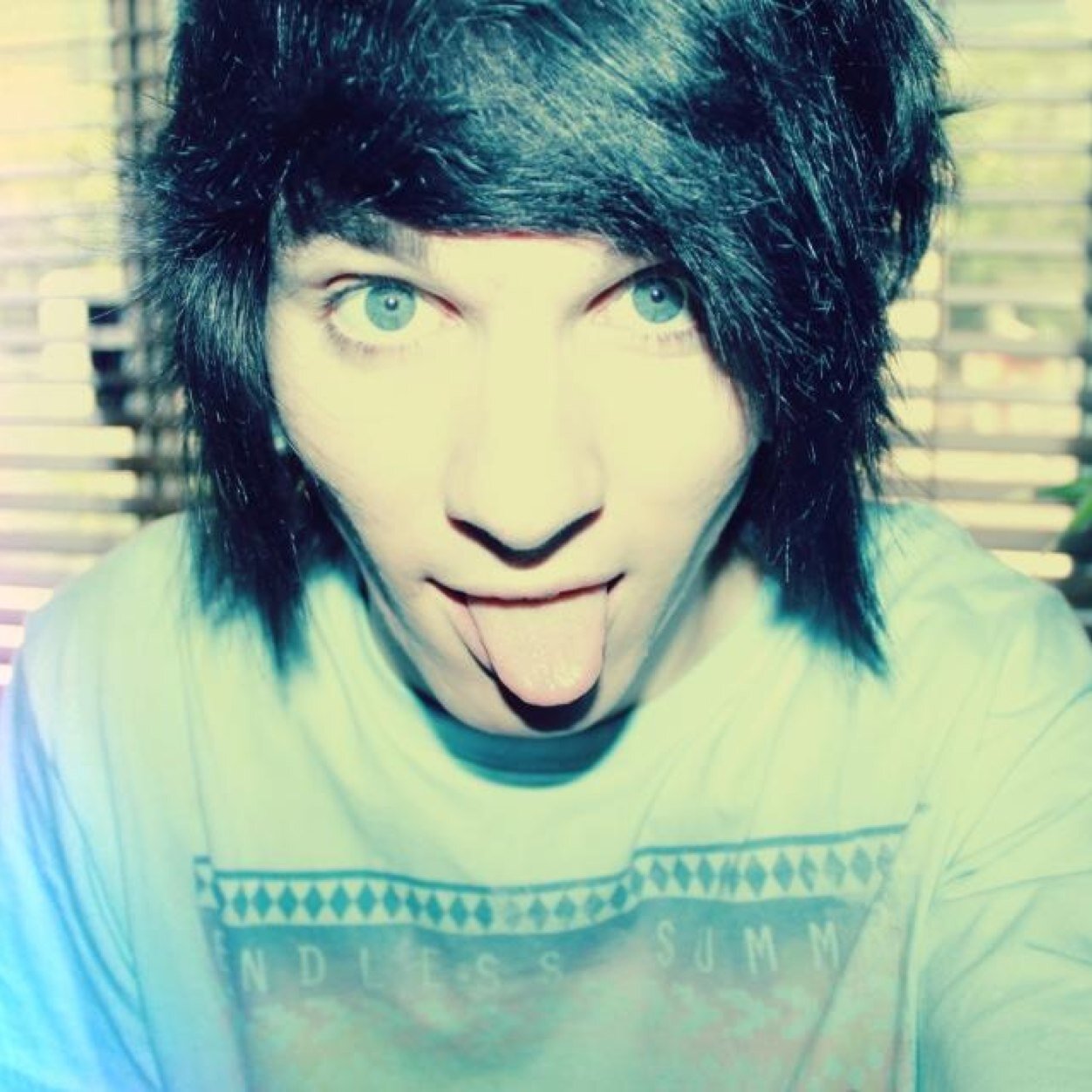 hello, i'm joshua beynon. screamo singer and guitarist