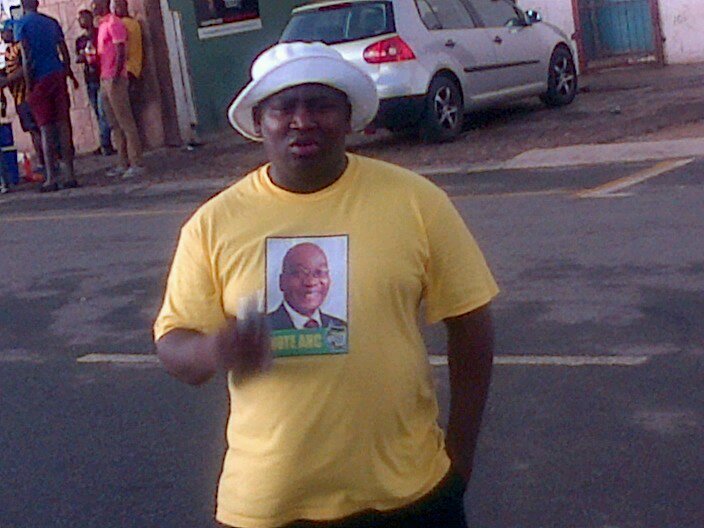 ItumelengRhoode's profile picture. 