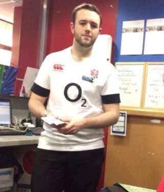 JohnJohnl90's profile picture. 