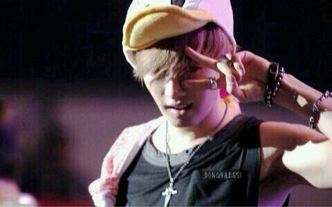 Lee HyukJae bot  食いしん坊                                  DongHae   【@DongHae0911】2014.02.11                       lover【@HinaHyukVin】