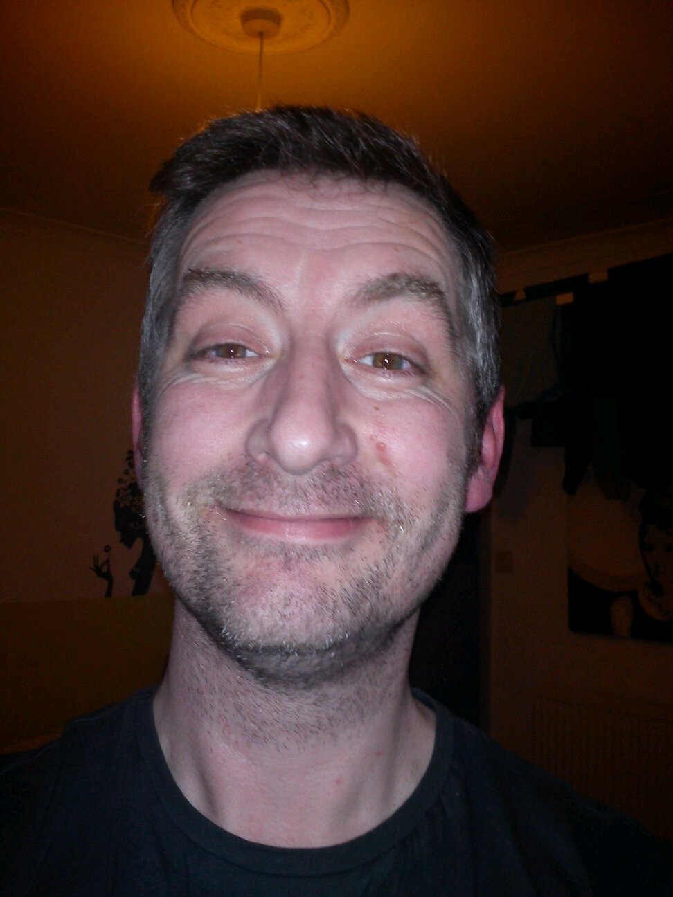 leroyparks's profile picture. a bit old, a bit overweight, a bit scruffy. Otherwise awesome.