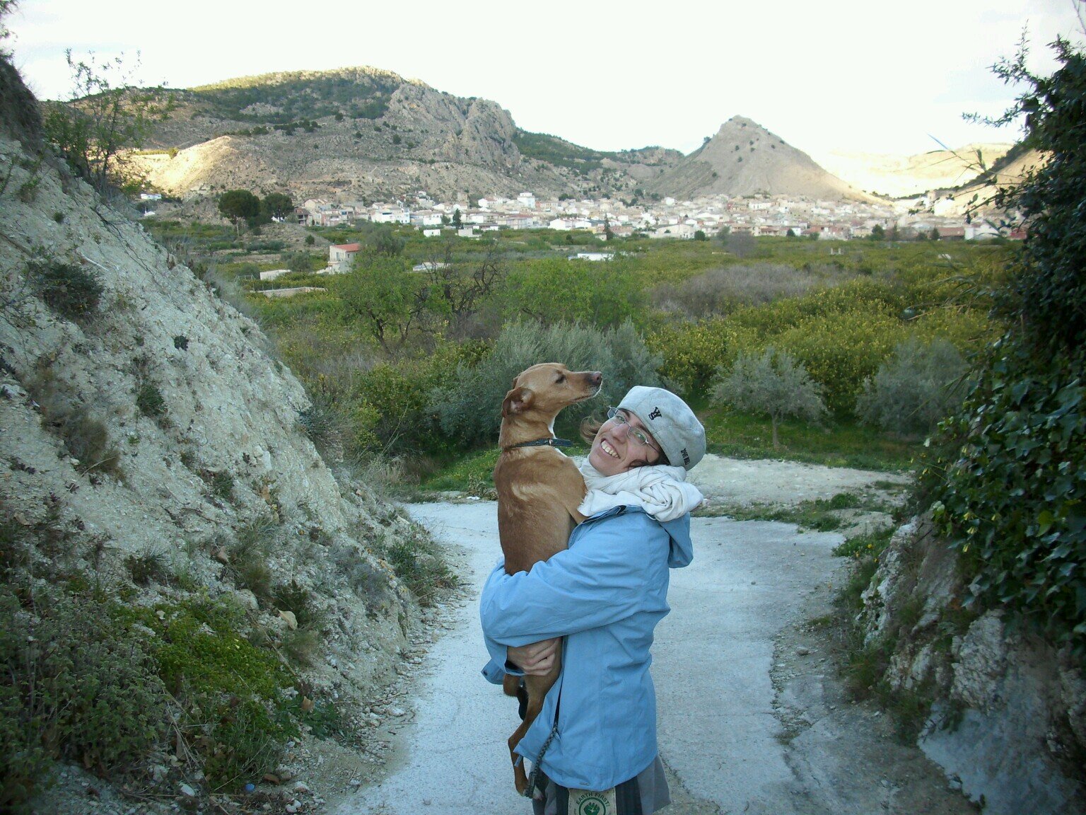 entre los cambios y las paradojas.  enredada en @pahvallekas.  vengo necesitando la Renta Basica UNIVERSAL, etc.