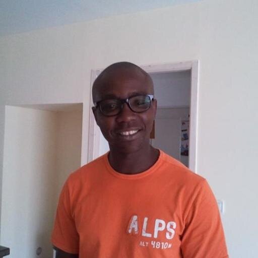 charles_segbor's profile picture. Technicien Supérieur Eau Assainissement, marié 3 garcons et militant au parti socialiste