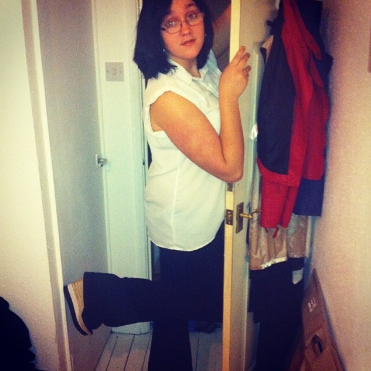 I sing, I bitch, I fuck, I sleep, I just dont give a damn shit; Cookham UK;18; follow and ill follow back (: :p
