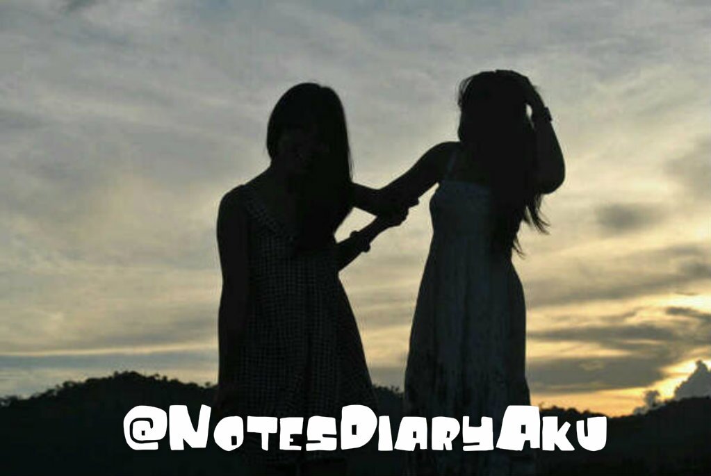 •Apa yang aku tulis bukan apa yang membuat aku menangis •Apa yang kamu baca bukan apa yang sedang kurasa • Follow @NotesDiaryAku •Now!