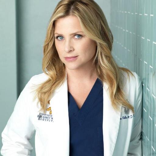 I AM A HUGE GREYS ANATOMY FAN!
Is there anything more to really say??