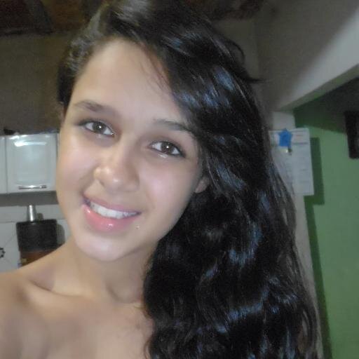 amo músicas de funk,sertanejo e pop rock,gostoo mtu de fazer novas amizades :3