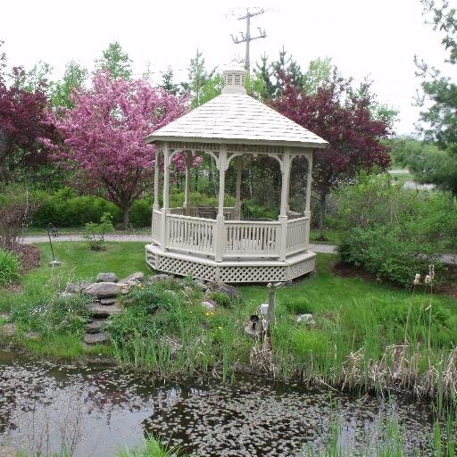 Windsor Court Retirement Residence is a vital residence offering comfortable accommodations and quality health care with a full range of activities and services