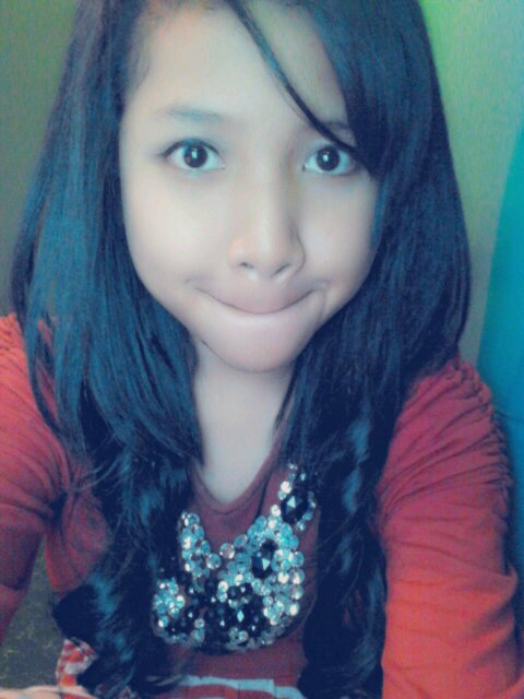 putriemulyan's profile picture. Hei guys!