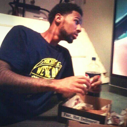 : Let me tell you a little about myself, I won't let no one come between me and my #Family my #Money or my #Bitch