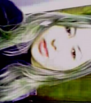 '',Sou como você me vê ♥♥. posso ser leve como uma brisa ou forte como uma ventania!!! depende de quando e como você me vê passar:D''