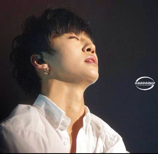 ผมเป็นบอท มีครบทุกรสชาด.ชอบเเบบไหนก็บอก ฟอลมา ผมฟอลกลับ อยากคุยทัก อยากรู้จักเอ็มดีครับ ลูกชาย : @z_elo2 #มาเฟียตระกูลยากูซ่า