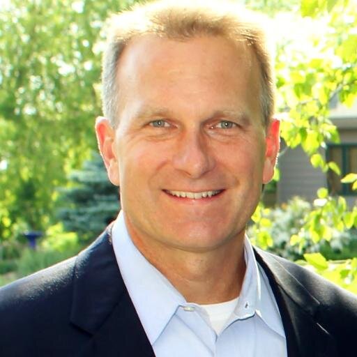 Passionate Minnesota sports fan & avid news junkie.   Love Technology and  aspiring health aficionado.