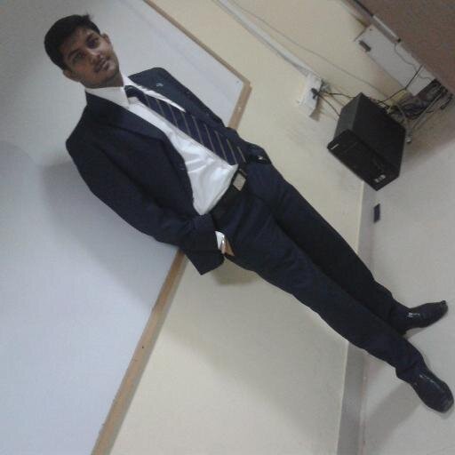 I am a fun loving person . love to make friend . working in a bank.
