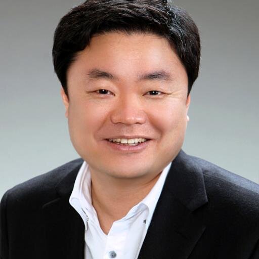 random8899's profile picture. 변화를 즐기자