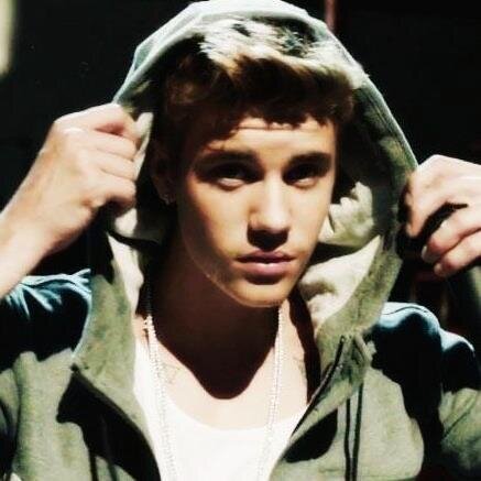 Eu Prefiro Viver Com A Incerteza De Poder Ter Dado Certo,Que Com A Certeza De Ter Acabado Em Dor. → Os Fracos Perdoam ... Os Fortes Se Vingam ← | @justinbieber