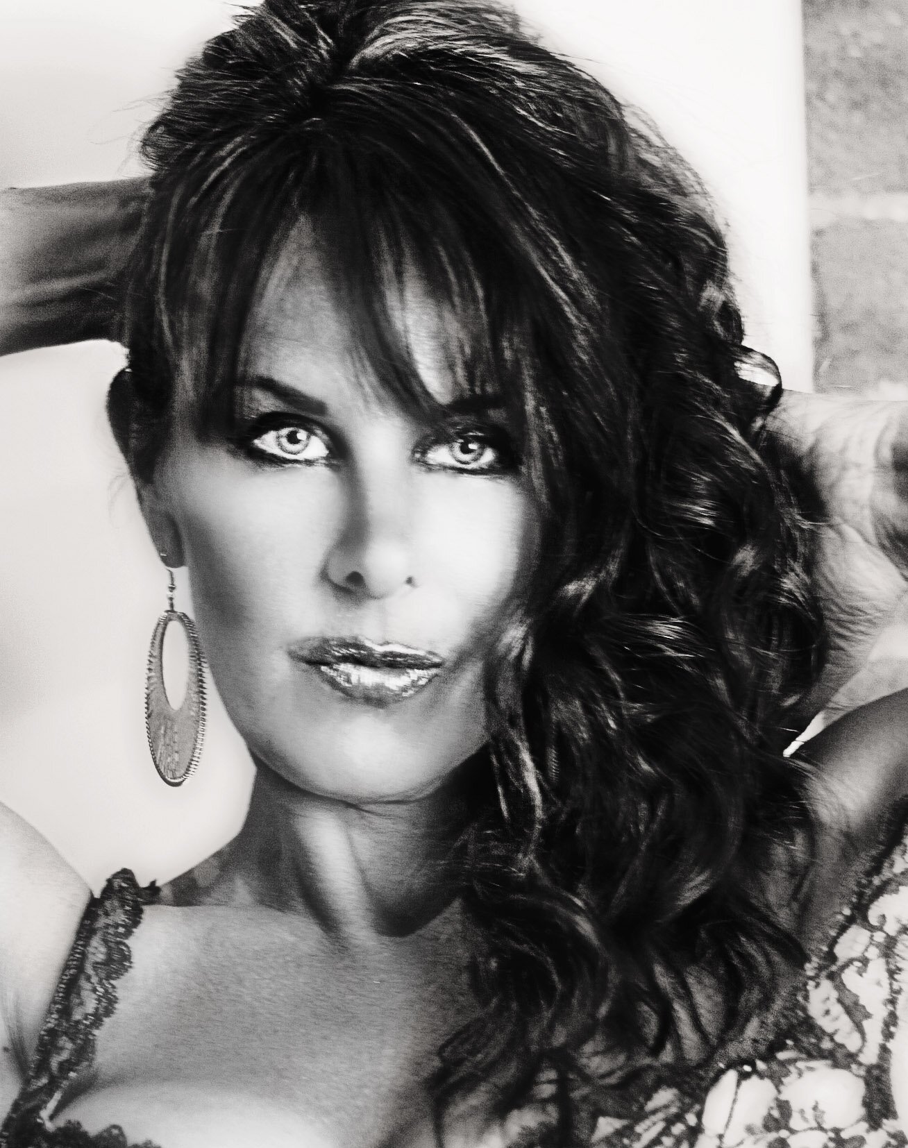 Childrens photographer, photography blogger. Owner of Dreams and lens and Hannah Younger photography.
