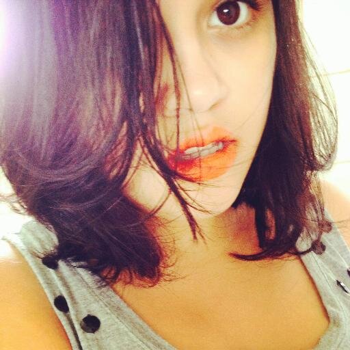 Quem eu sou, você vai perceber quando olhar nos meus olhos, ou melhor, além deles.