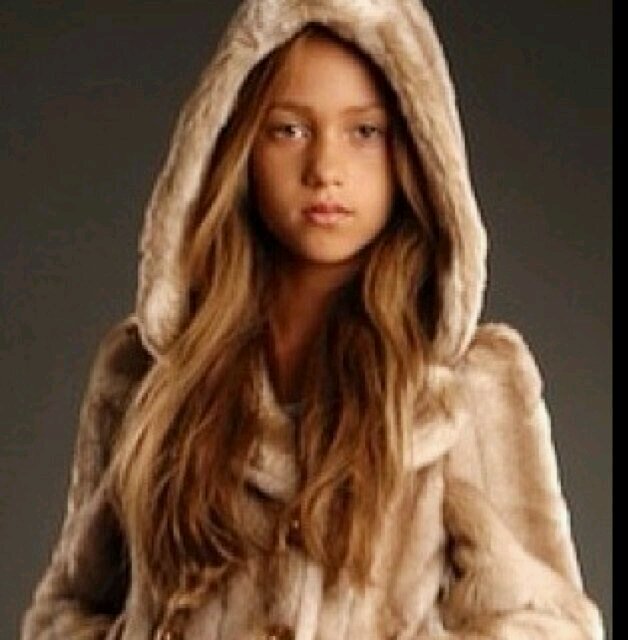 11 year old singer/songwriter/Musician/actor | This account is owned and managed by Kara Stecker (Skylar's Mom) & Team Skylar.
