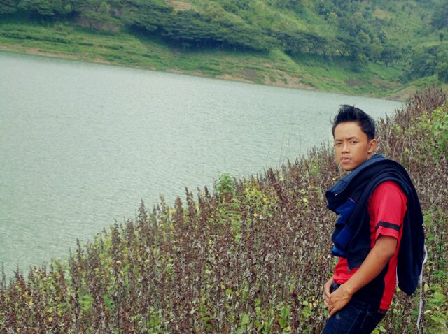 ...Gak adda hidup yang mudah...