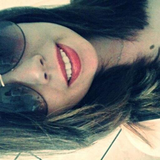 eu nunca esqueço a lição aprendida na dor, que pra alcançar a vitoria é preciso matar o amor.