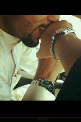 م يؤلمني انها تغيرت علي بل آلمني آنك وعدتني بـ بقاءك معي و لم تفيّ بذلك. .        لكن ساضل اميرك كما سميتني