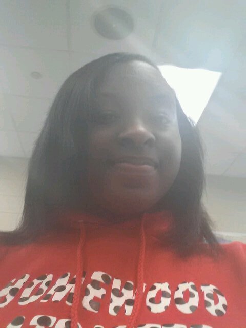 kute
thick asf
goofy
classy asf 
4.18.15 
C/O 2016 
17 yrs old 
April 24th