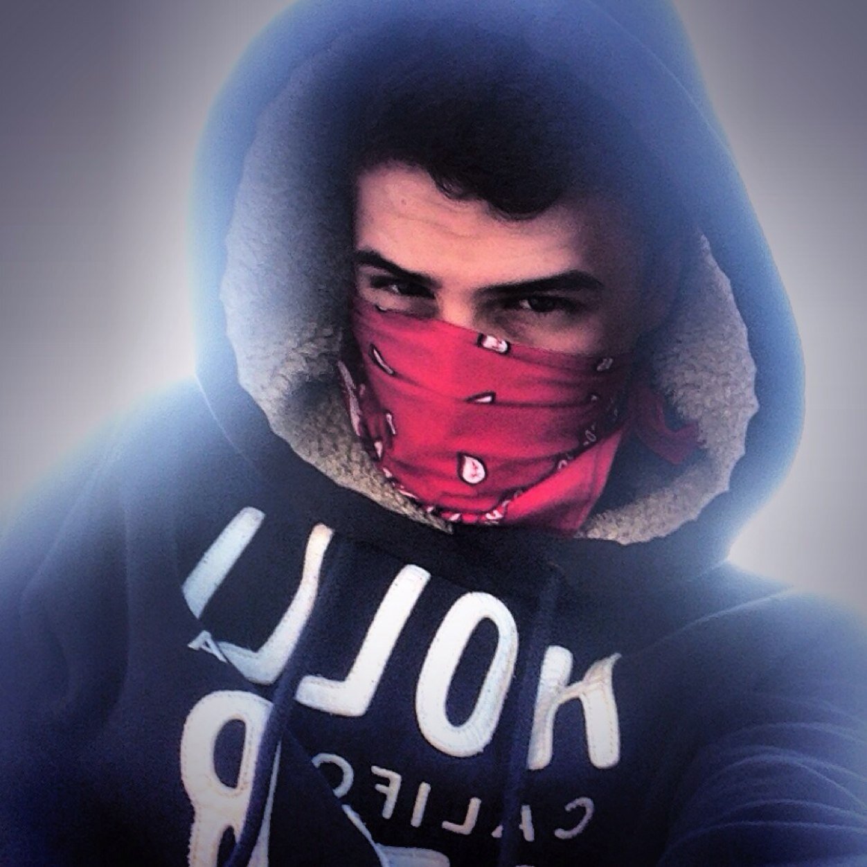 Instagram: itselliotmaggs

Snapchat: itselliotmaggs