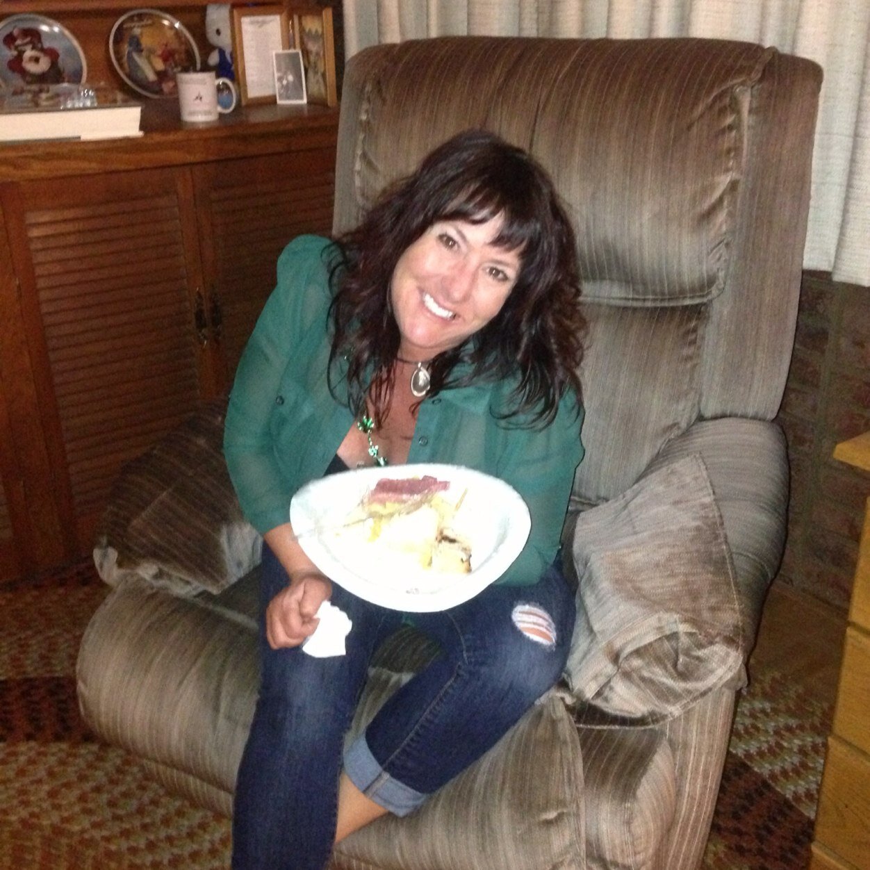 loloolson's profile picture. 