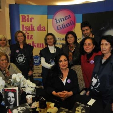 aysegulertan0's profile picture. Canım ATA mın bizlere sunduğu özgürlüklere her zaman sahip çıkmaya çalışan bir kadın ve aynı zamanda 
Türkan Saylan hayranı ve ÇYDD gönüllüsüyüm ..