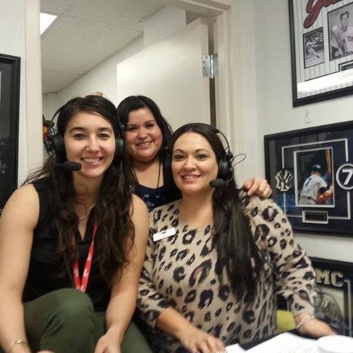 Escuchanos cada Miercoles de 9-10 PST en KRLV 1340 AM. LLamenos con preguntas de bolsas, joyas, cosas de valor y el empeño a 702-835-1340.