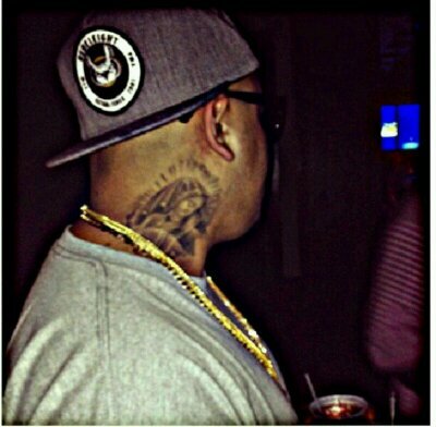 El Hombre Mas Famoso de la Tierra

The Brown Rose That Grew In The Jungle