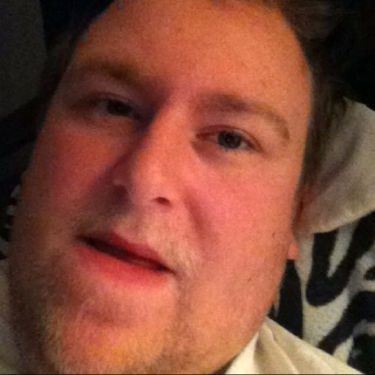 TheBigFilth93's profile picture. 1 can = 2 dips