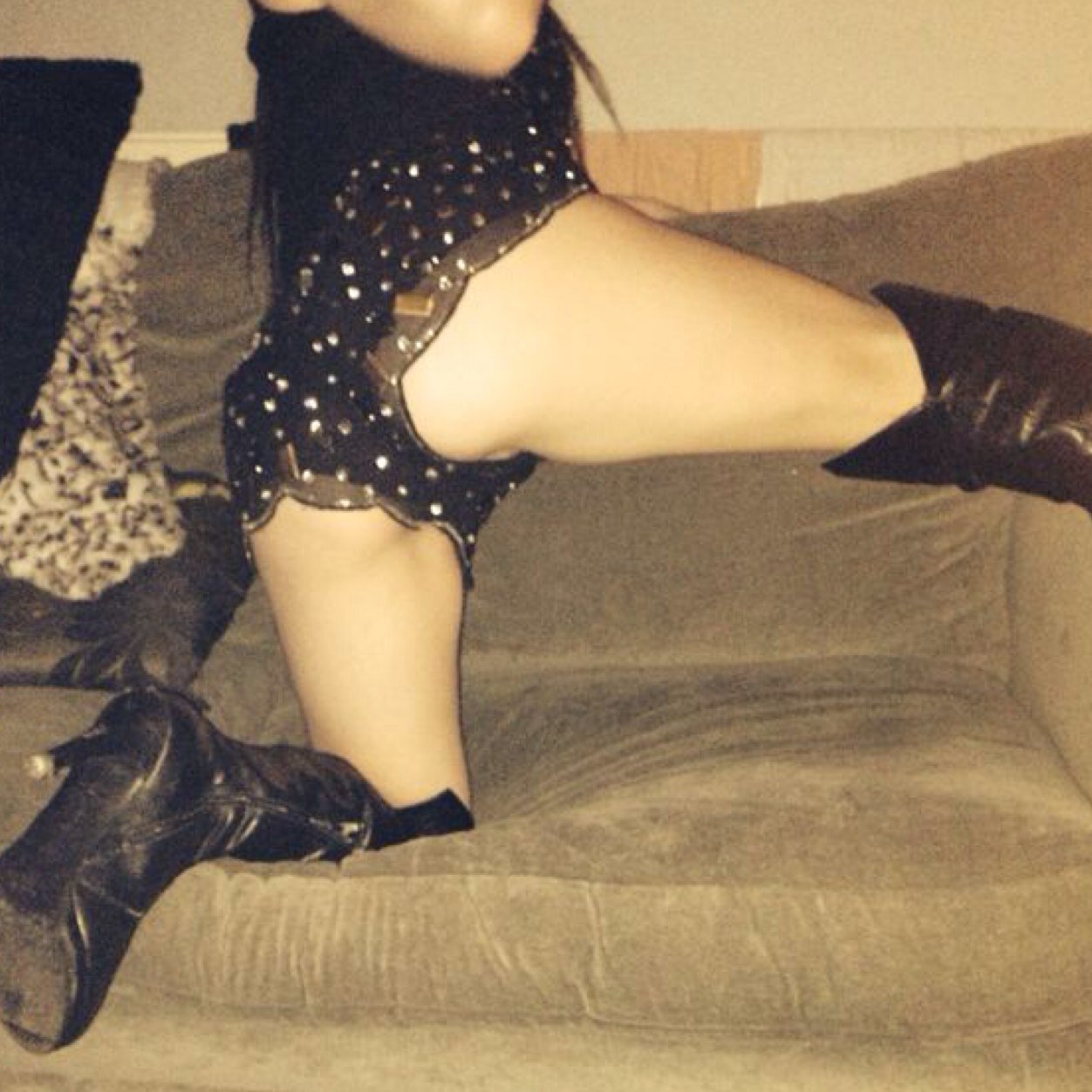 http://t.co/xvk7ozvd4b ** PRO EXPERIENCED ESCORT *** AGED 20, DARK HAIR, BLUE EYES, 54, DETAILS AND NUMBER ON WEBSITE **