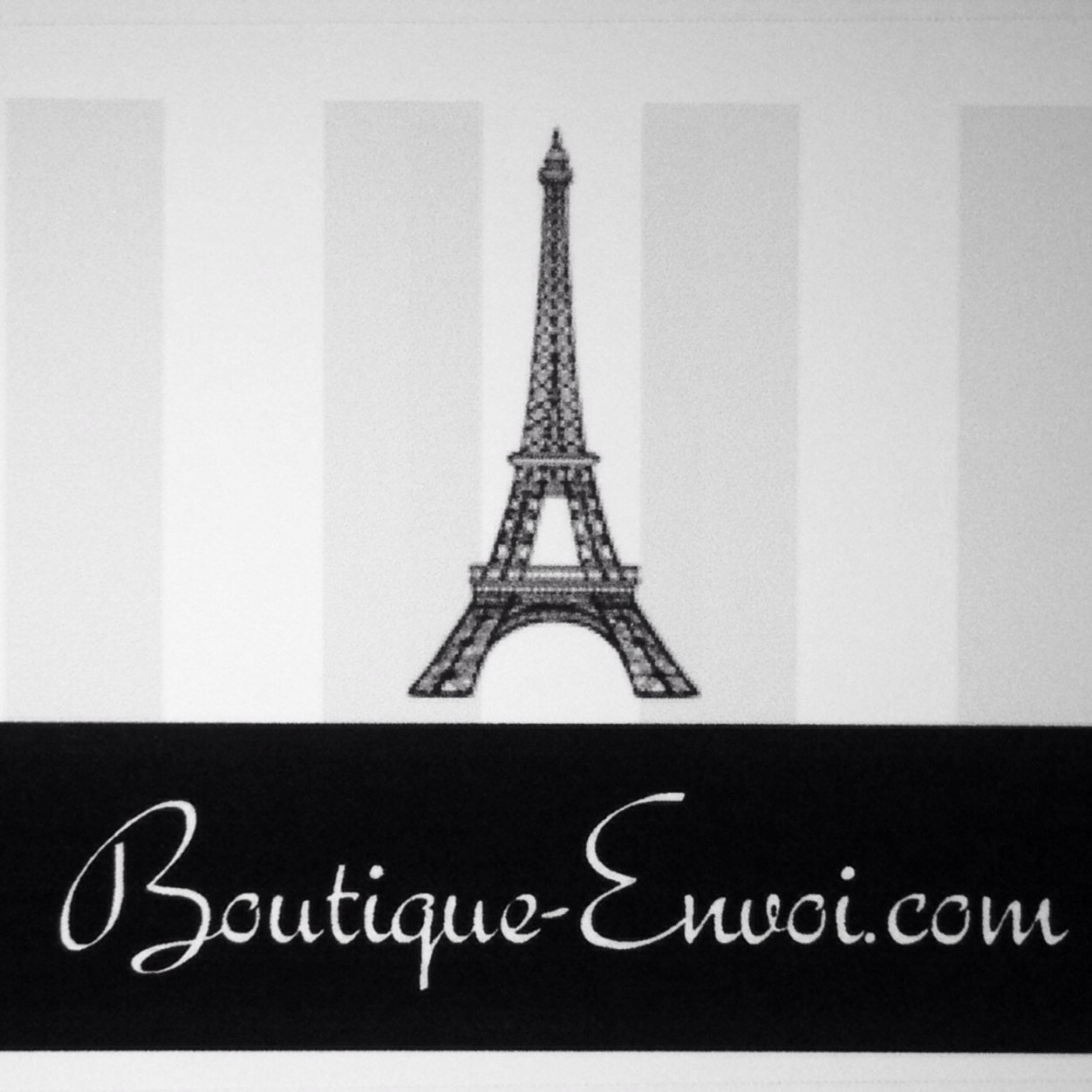 For Diva & Dapper Individuals Only. Online resale for the fashion savvy and eclectic professional.