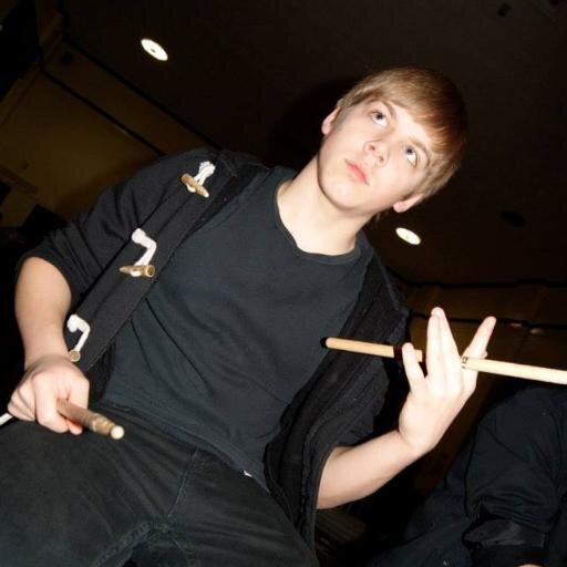 Gamer,drummer,biker and the 2nd piece of the triforce. @alfiewb