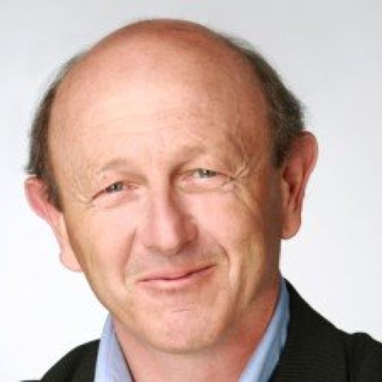 ex @lecese, Député européen 2004/2014, ex journaliste carte de presse 39804,adherent @LDH_Fr, #NouveauFrontPopulaire   #urgenceecologique #urgencesociale